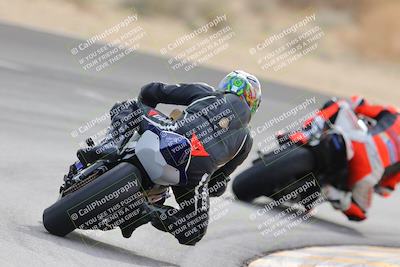 media/Dec-17-2022-SoCal Trackdays (Sat) [[224abd9271]]/Turn 10 Backside (120pm)/